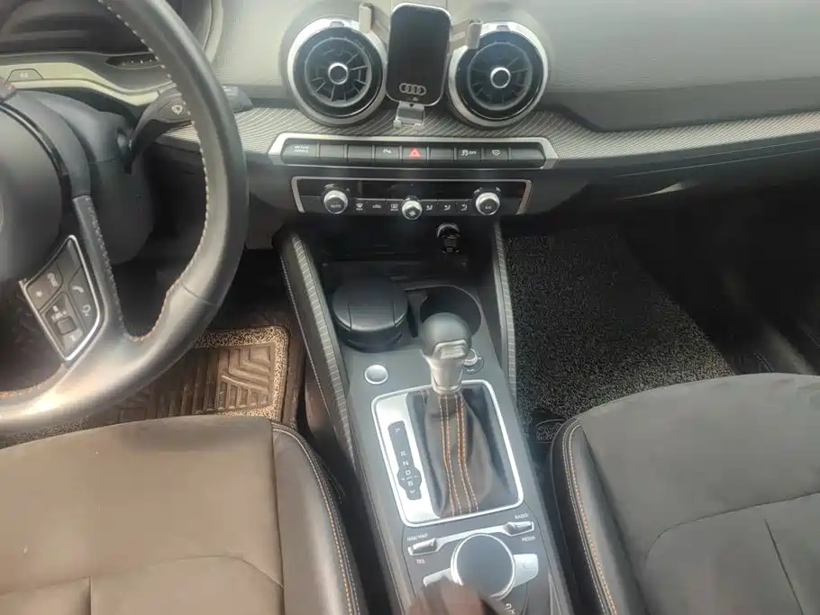 Audi Q2L e-tron 2022 2022 Q2L e-tron Pure Electric Intelligent