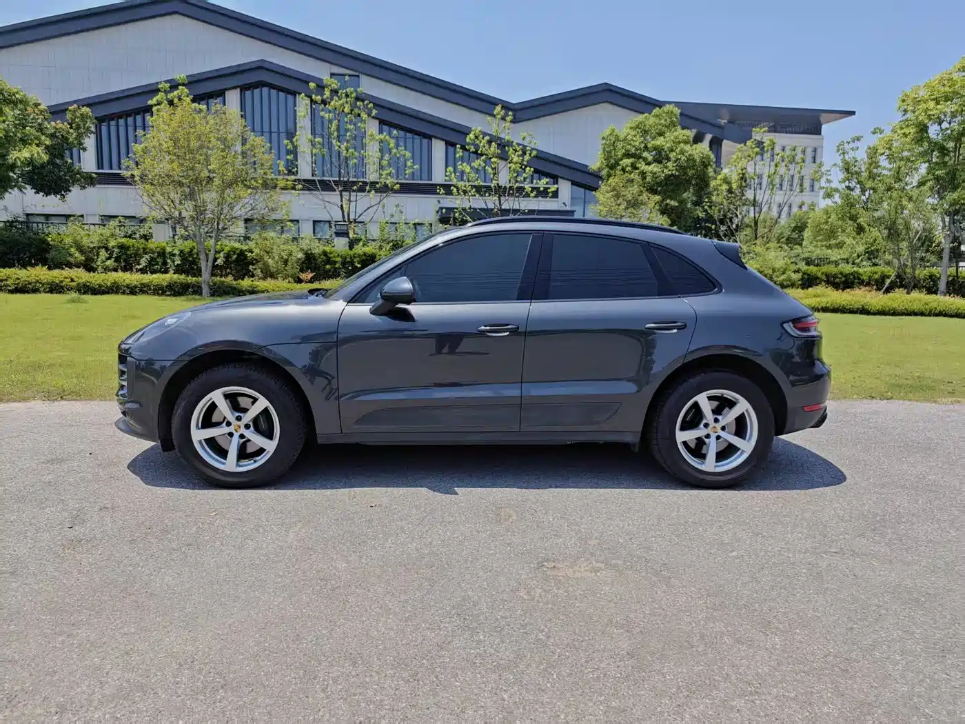 Porsche Macan 2022 Macan 2.0T фото 2