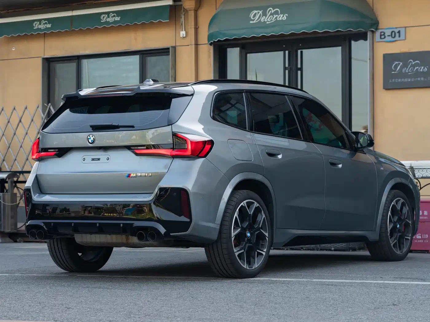 BMW X1 M35Li 2025 M35Li фото 4