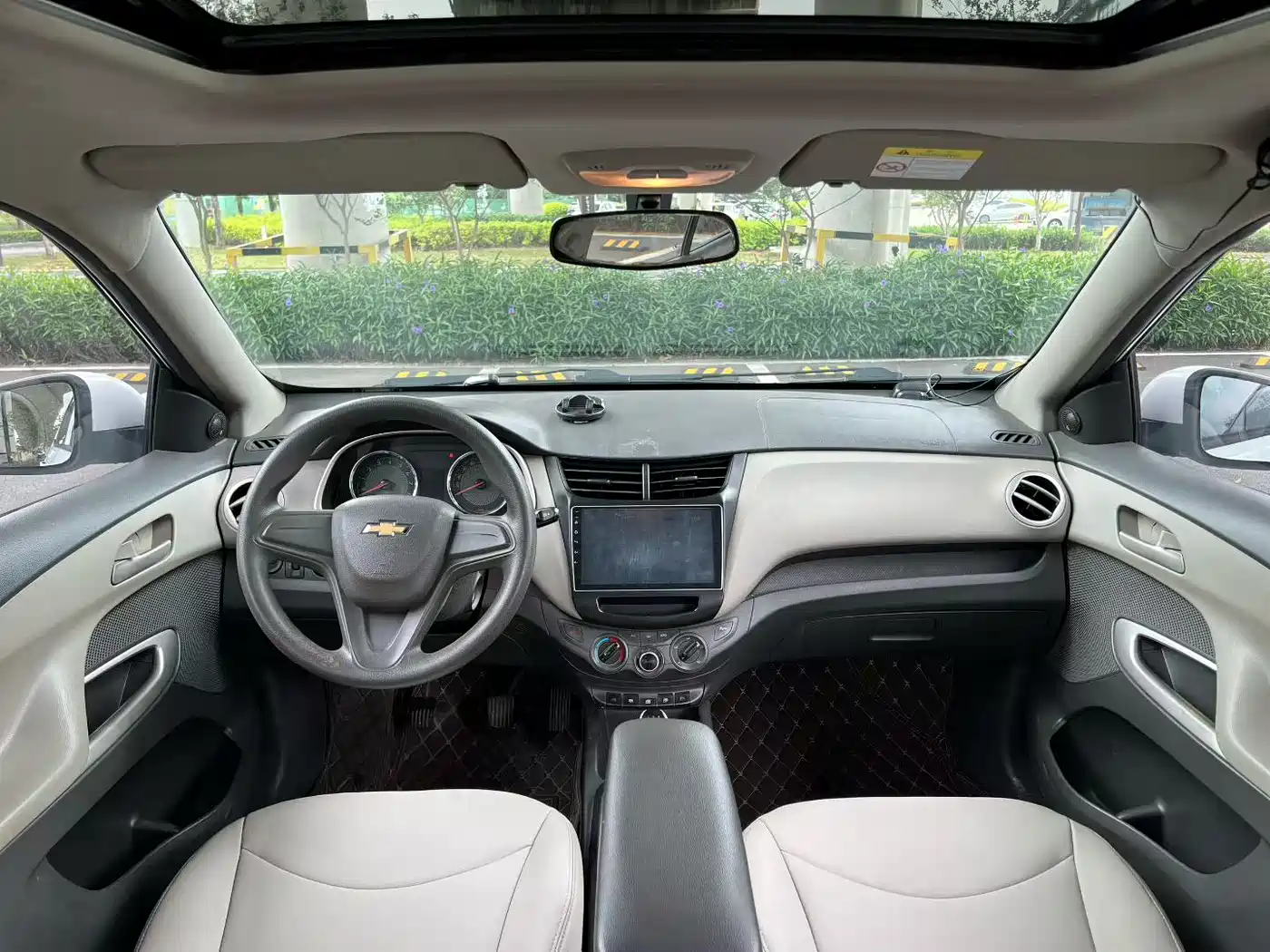 Chevrolet Sail 2015 Sail 3 1.5L Manual Ideal Sunroof Edition фото 8
