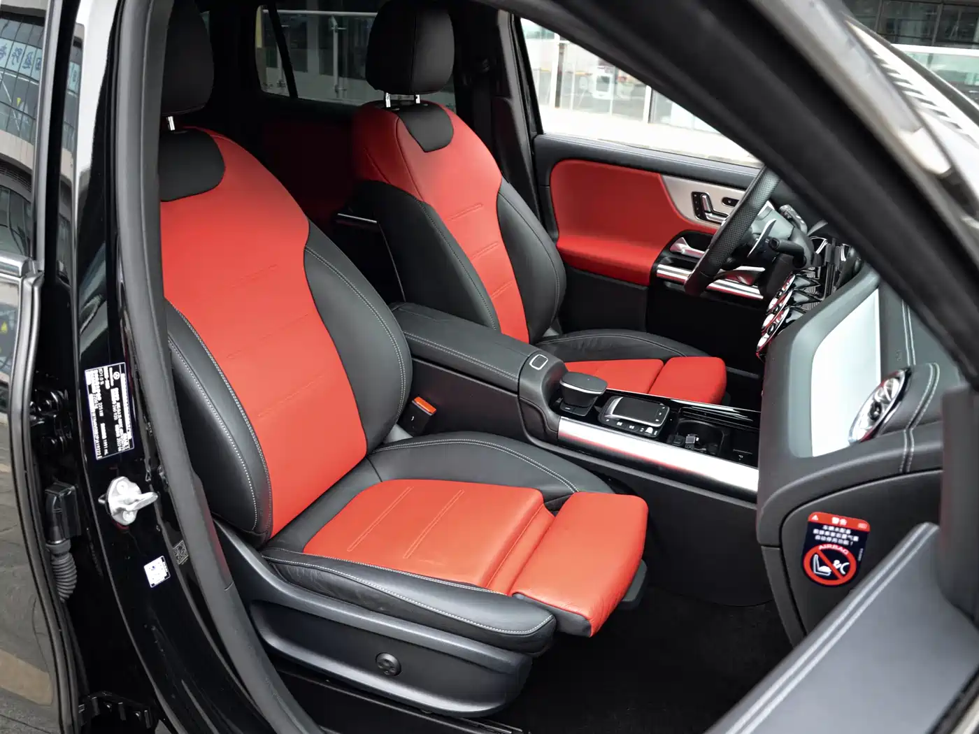 Mercedes-Benz GLA AMG 2023 Model AMG GLA 35 4MATIC фото 13