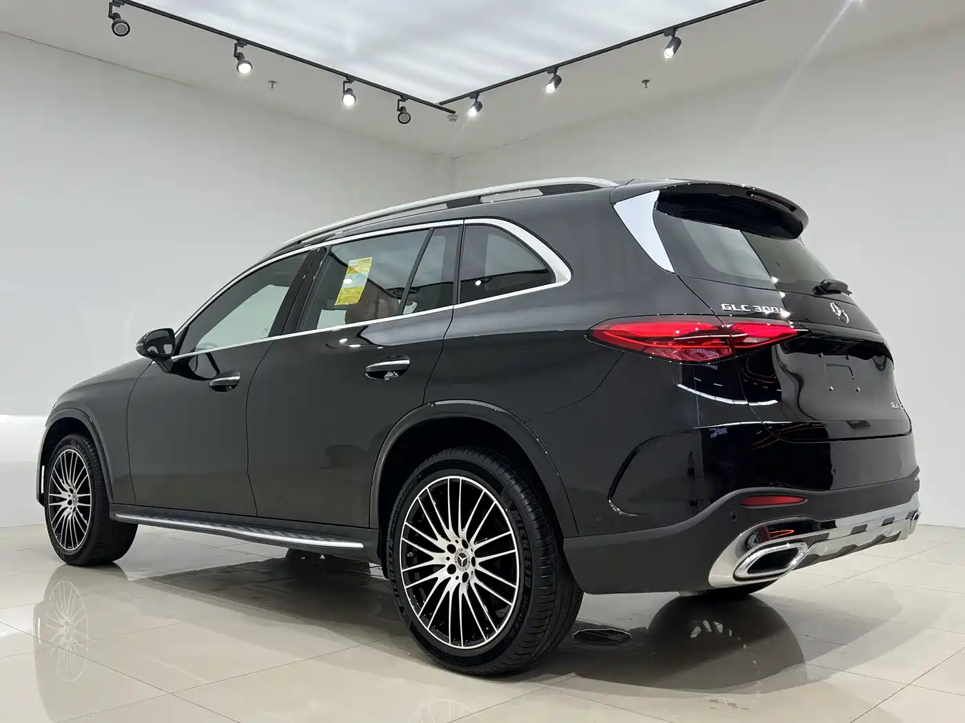 Mercedes-Benz GLC 2025 GLC 300 L 4MATIC Luxury 5-seater фото 12