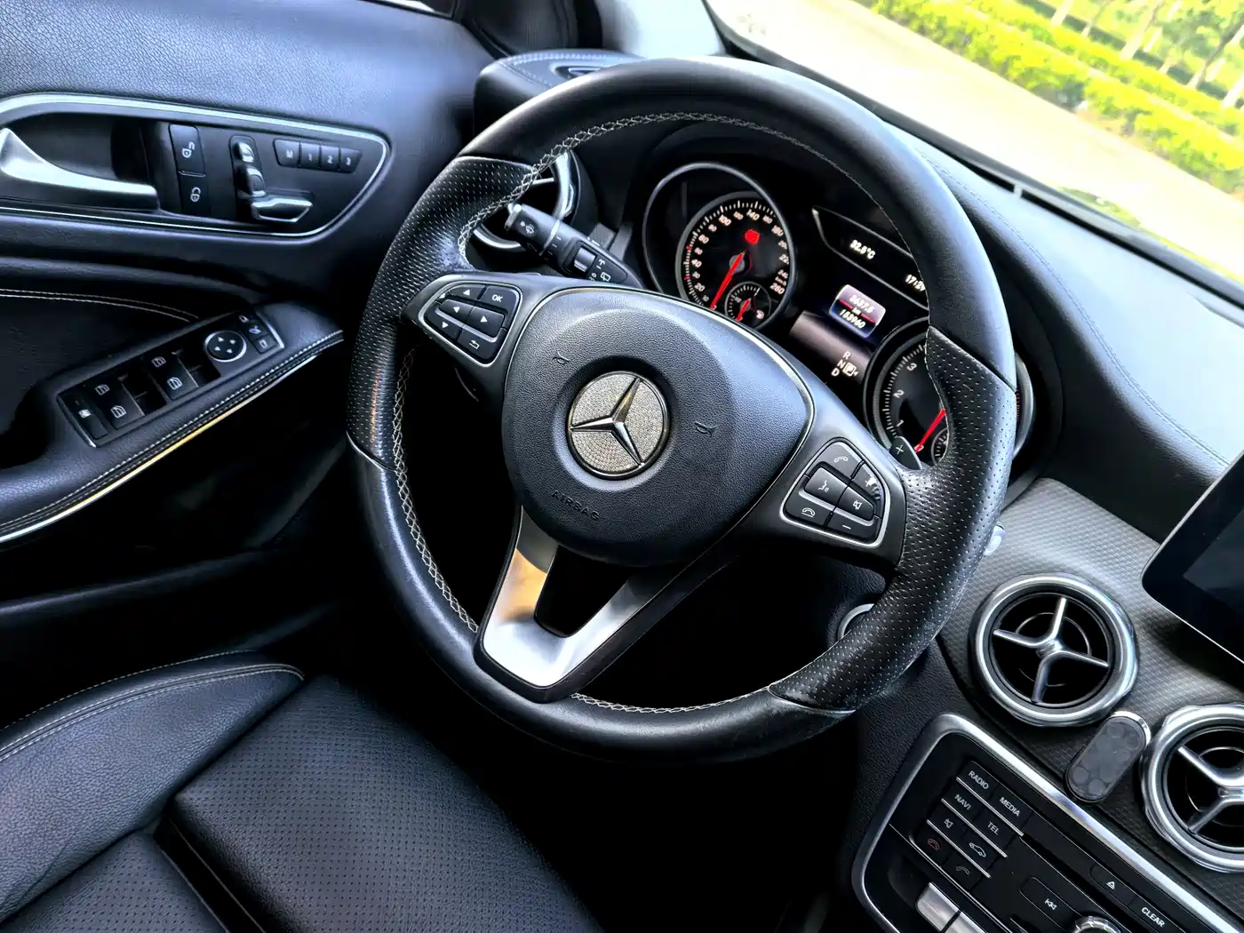 Mercedes-Benz GLA 2017 GLA 200 Fashion фото 4