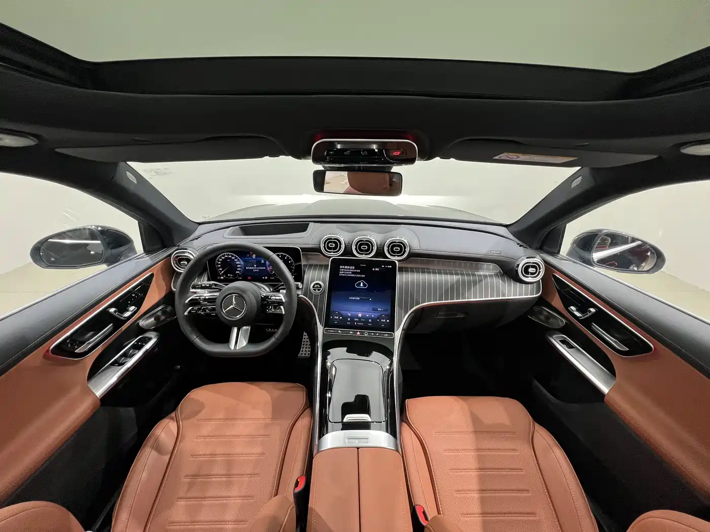 Mercedes-Benz GLC 2025 GLC 300 L 4MATIC Luxury 5-seater фото 7
