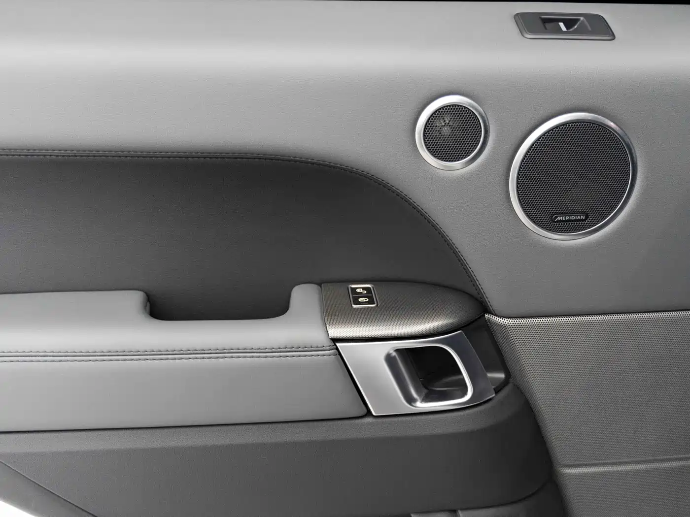 Land Rover Range Rover Sport 2014 3.0 SC V6 HSE DYNAMIC фото 16