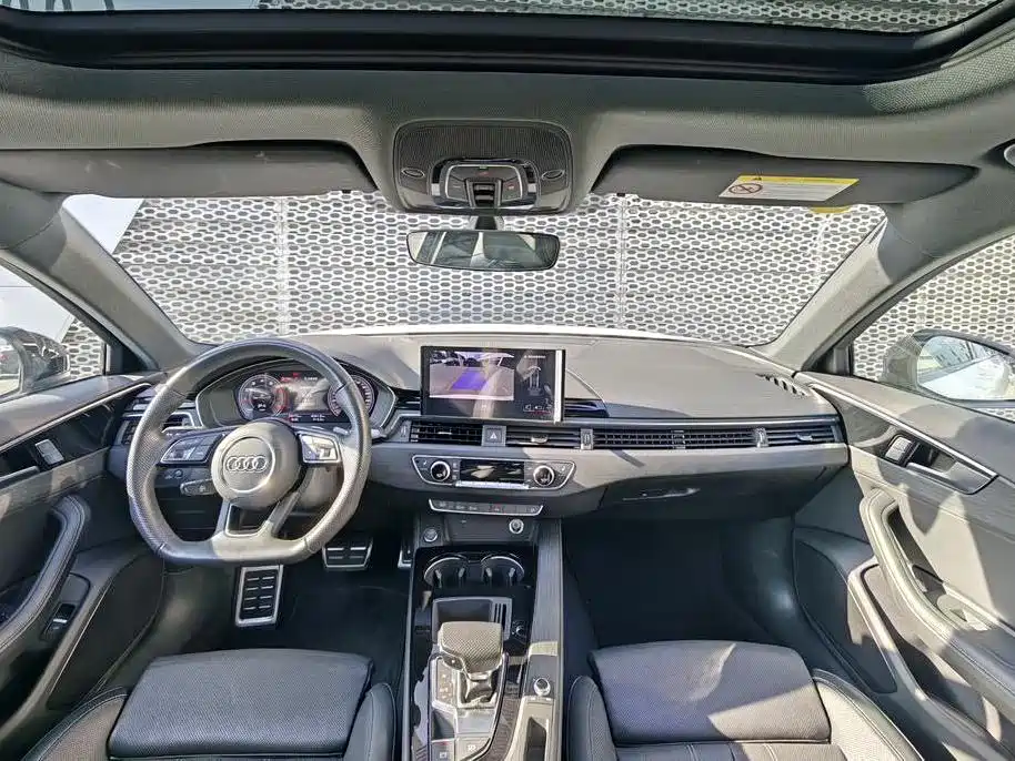 Audi A4L 2023 40 TFSI Luxury Sport фото 8