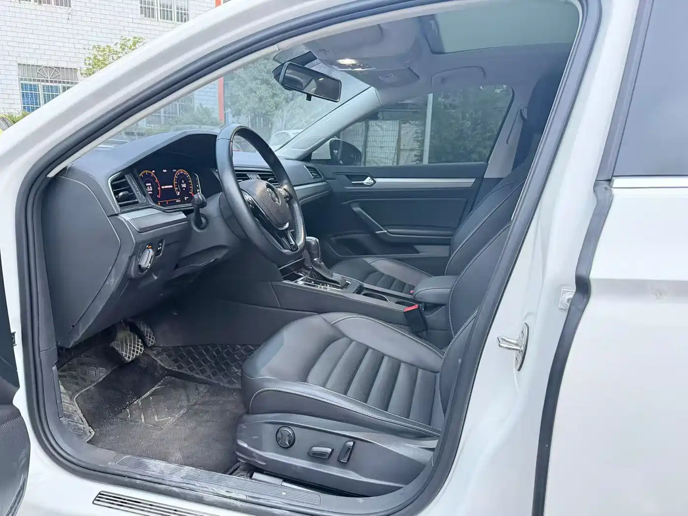 Volkswagen Lamando 2021 280TSI DSG Comfort Edition фото 4