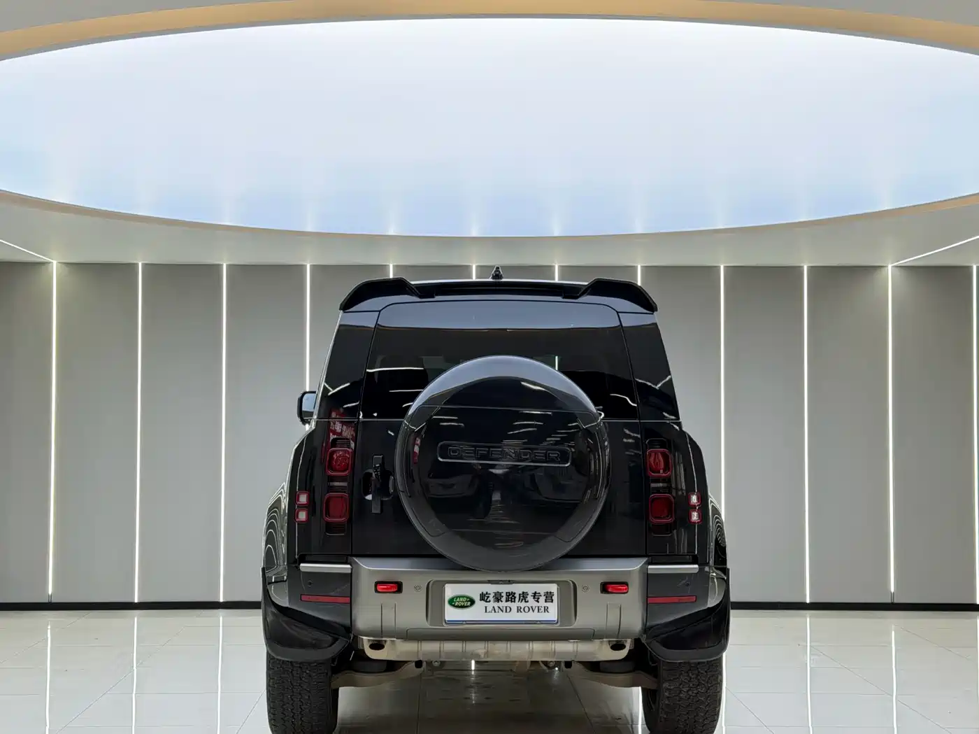 Land Rover Defender 2023 Facelift 110 3.0T P400 X-DYNAMIC HSE фото 8