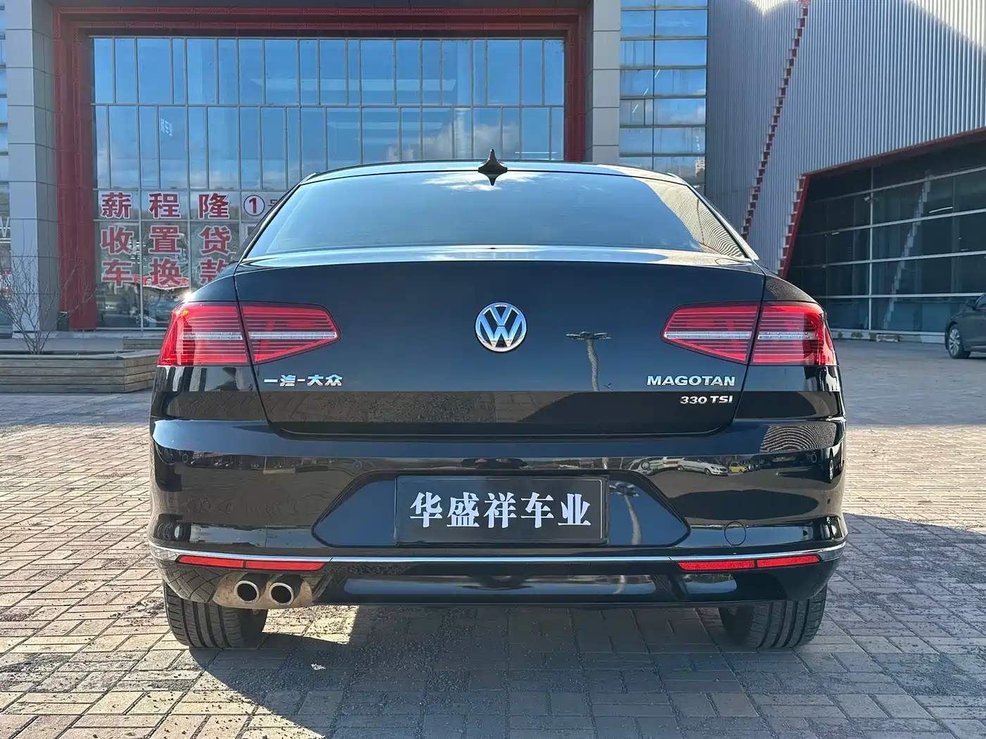 Volkswagen Magotan 2017 330TSI DSG Leading фото 8