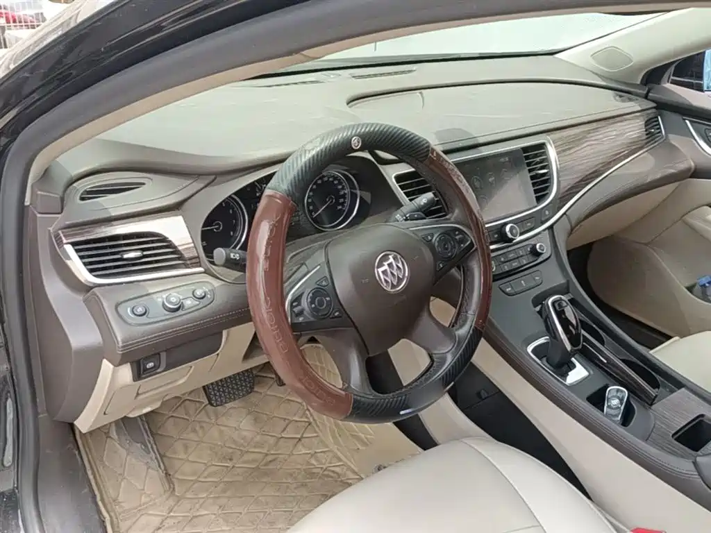 Buick LaCrosse 2016 Facelift 20T Leading фото 10