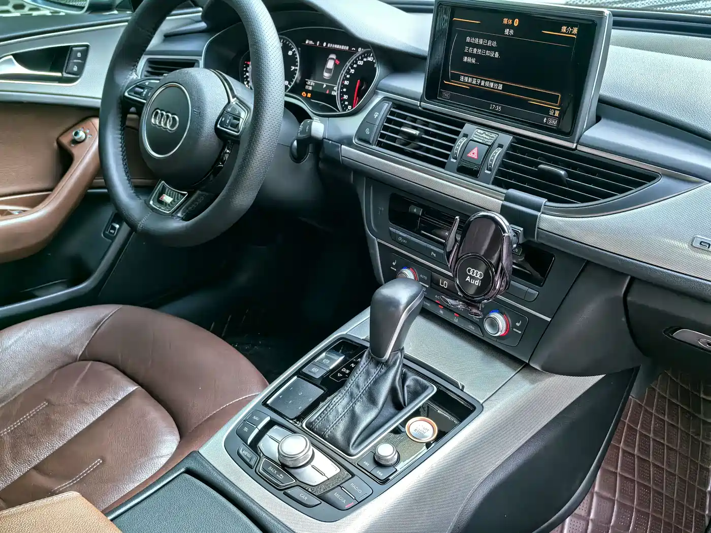 Audi A6L 2018 30th Anniversary 45 TFSI quattro Sport фото 15