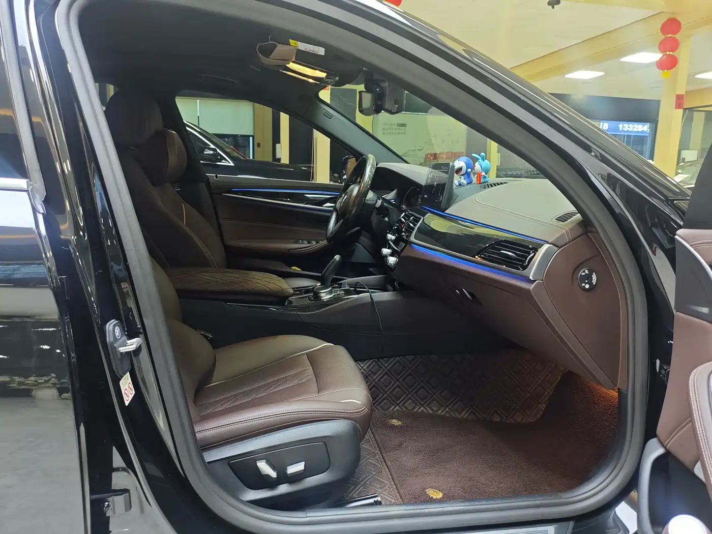 BMW 5 Series 2022 Model Second Facelift 525Li M Sport Package фото 7