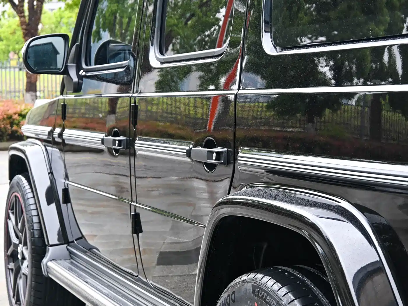 MERCEDES-BENZ G-CLASS