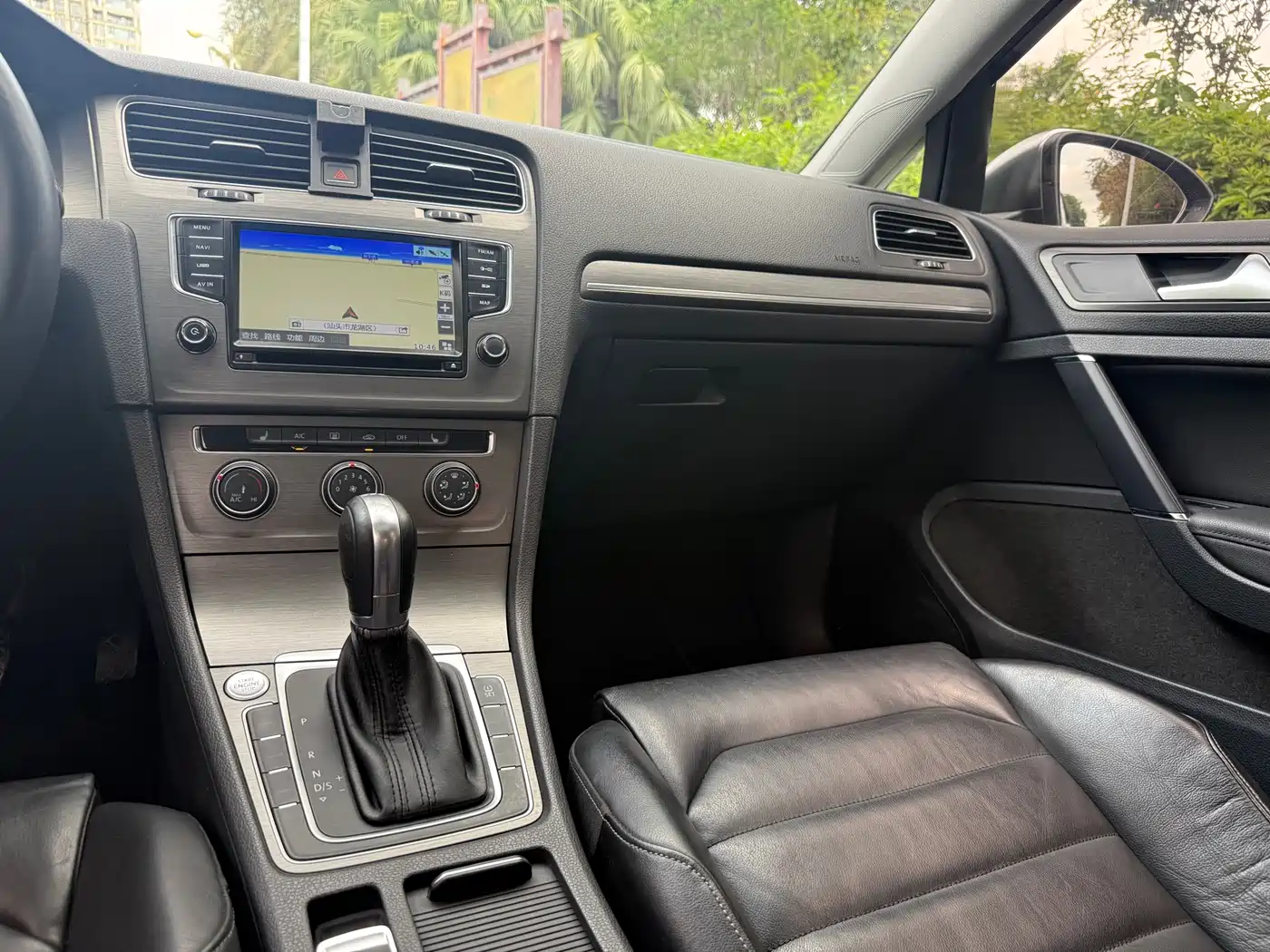 Volkswagen Golf 2014 1.4TSI Automatic Luxury фото 19