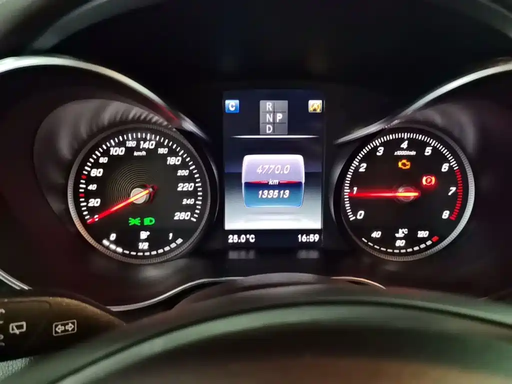 Mercedes-Benz GLC 2019 Model GLC 200 L 4MATIC фото 12