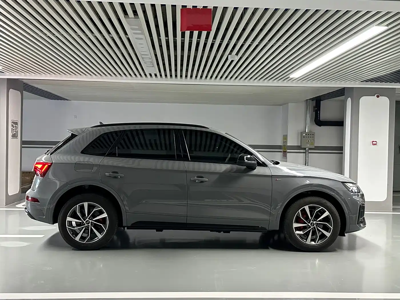 Audi Q5L 2025 40 TFSI Luxury Dynamic фото 25