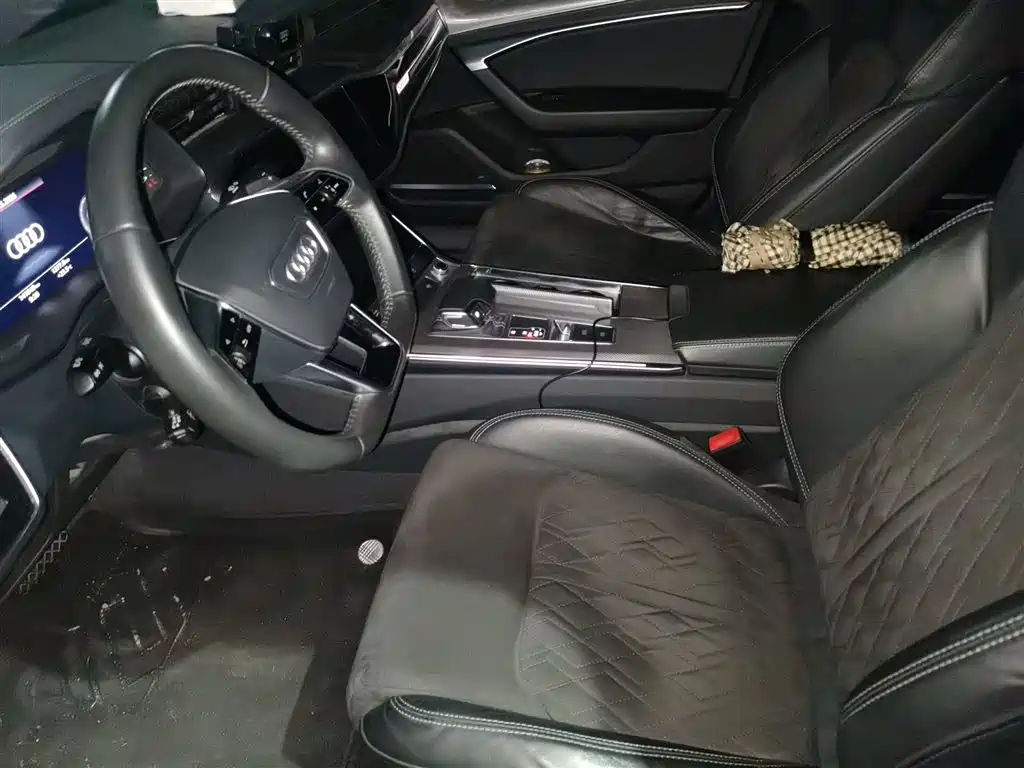 Audi A6L 2019 55 TFSI quattro Exclusive Dynamic фото 8