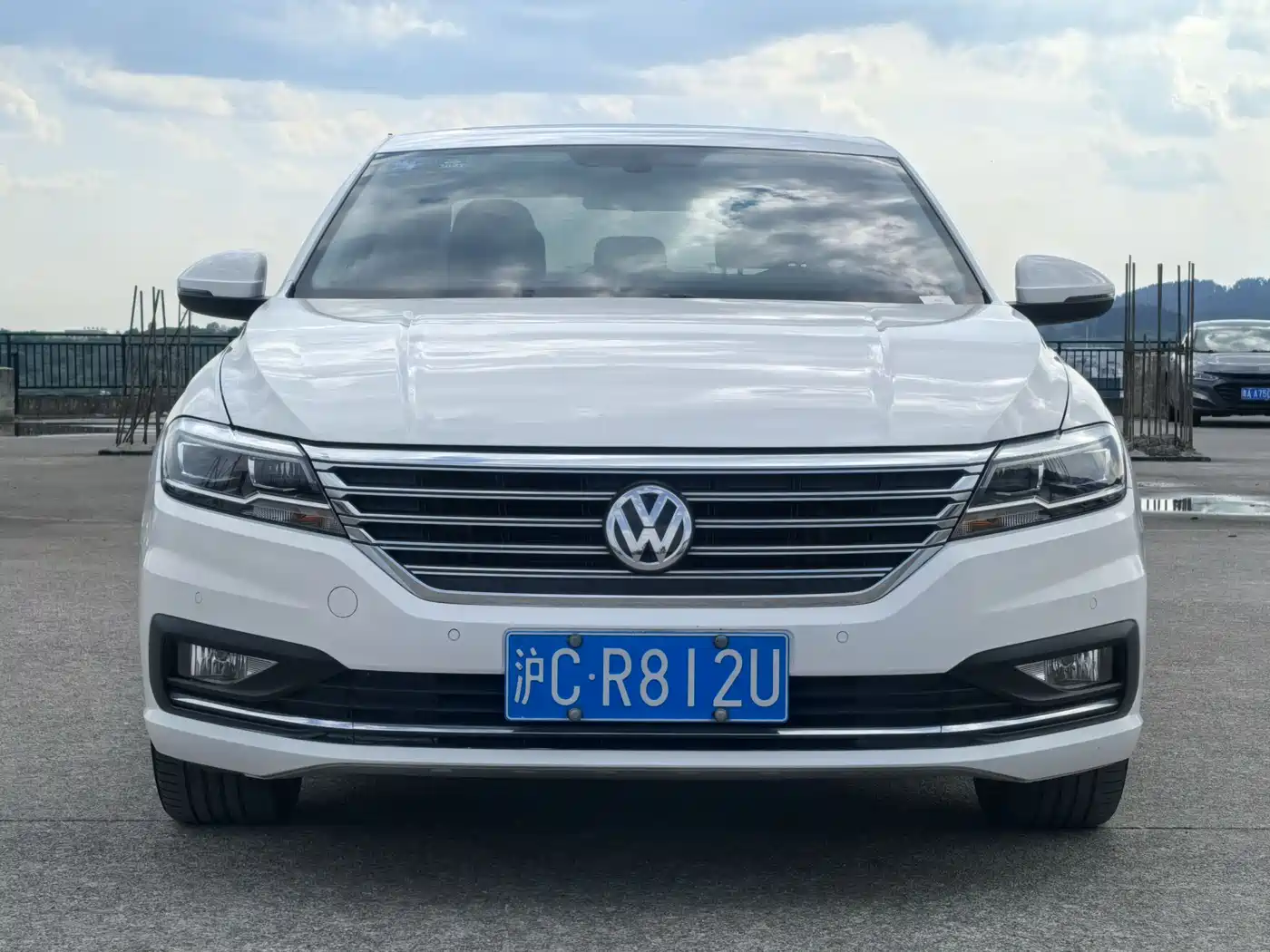 Volkswagen Lavida 2019 280TSI DSG Luxury Edition China VI фото 2