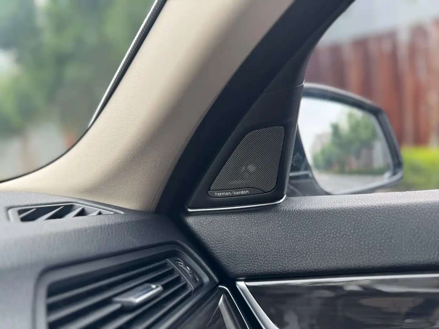 BMW 5 Series 2017 525Li Luxury Design Package фото 12