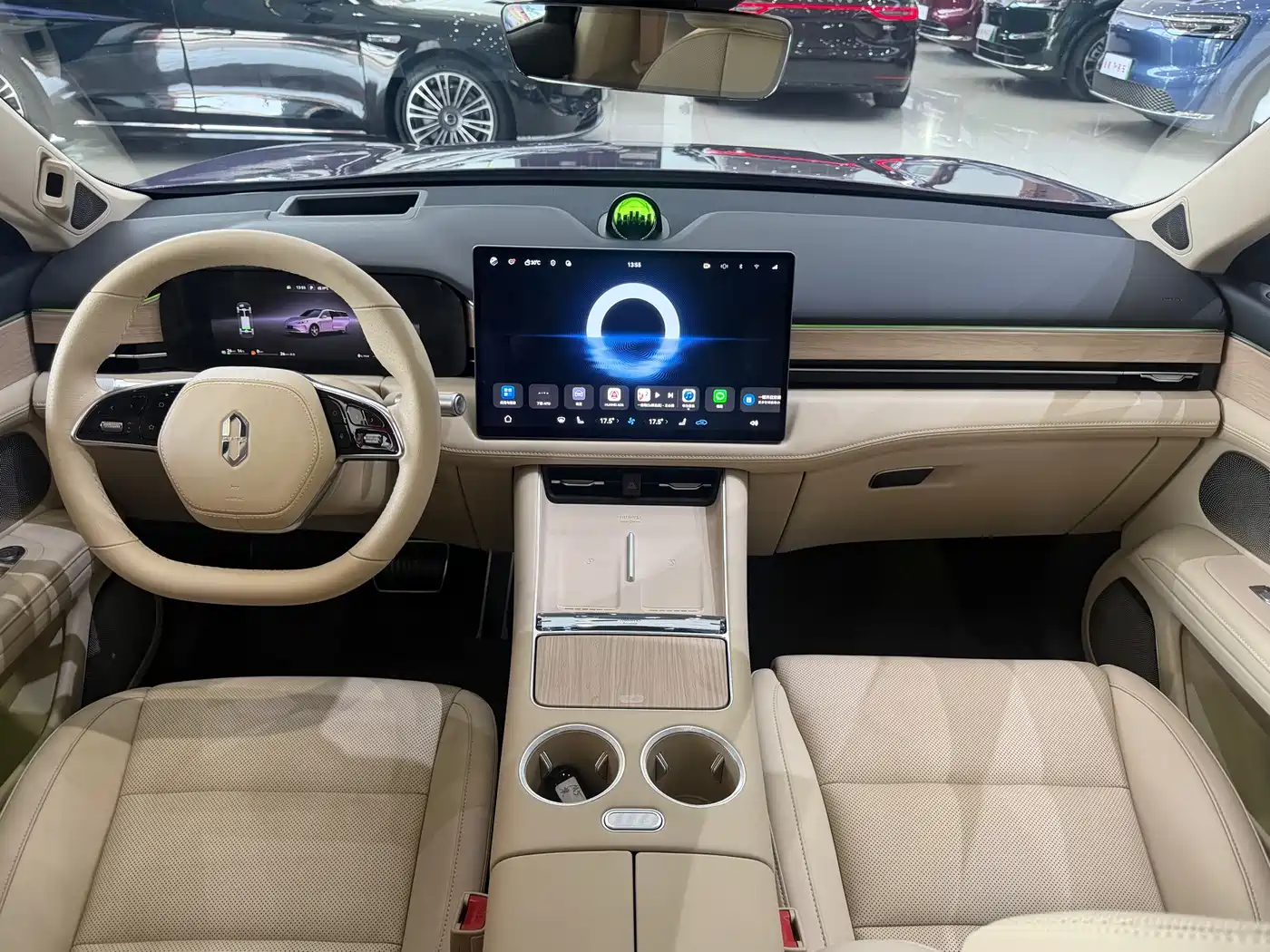 AITO Wenjie AITO M5 2025 Extended Range Ultra AWD фото 14