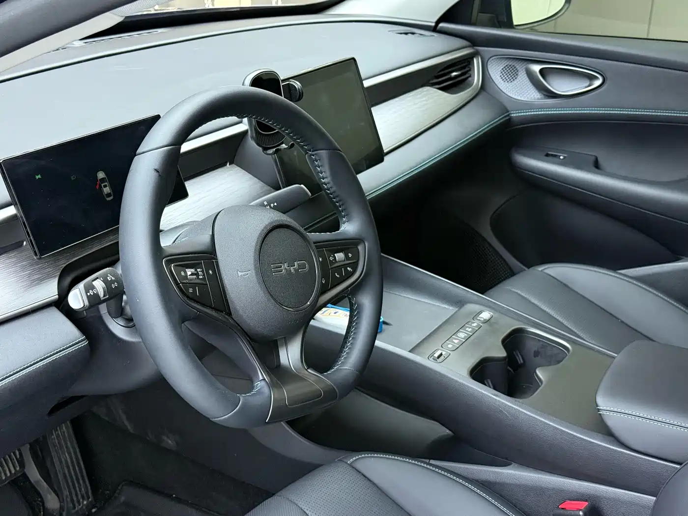 BYD Hai Bao 05 DM-i 2026 2026 Model DM-i 210KM Premium Edition