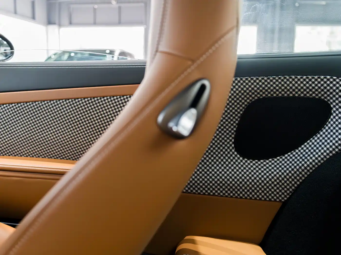 Porsche 911 2010 Carrera 4 3.6L фото 25