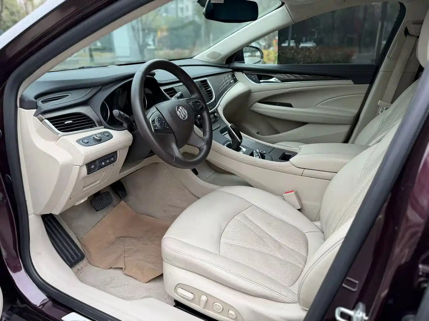 Buick LaCrosse 2018 28T Avenir Aivia фото 4
