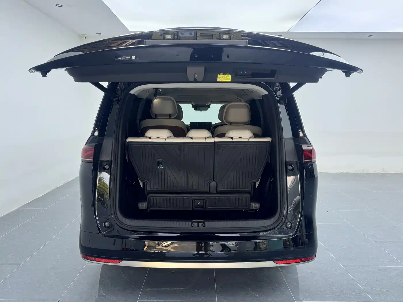 BYD Xia 2025 DM-i 1.5T 100km Surpass Edition фото 13