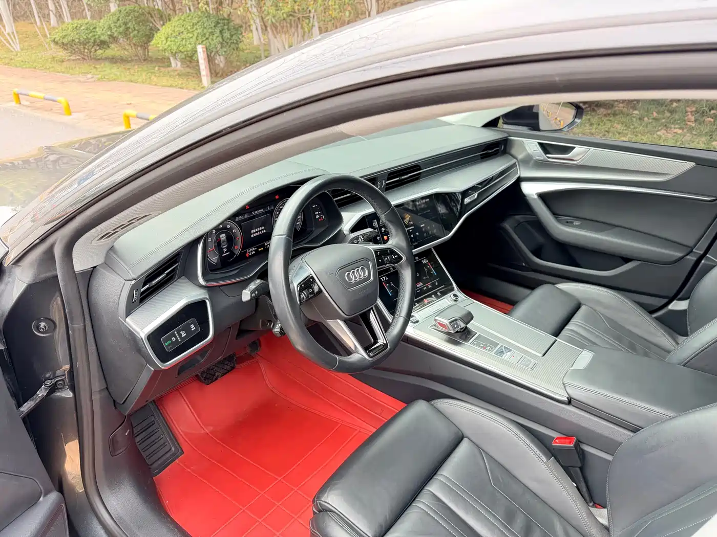 Audi A7 2023 Model 45 TFSI Premium Selection Edition фото 5