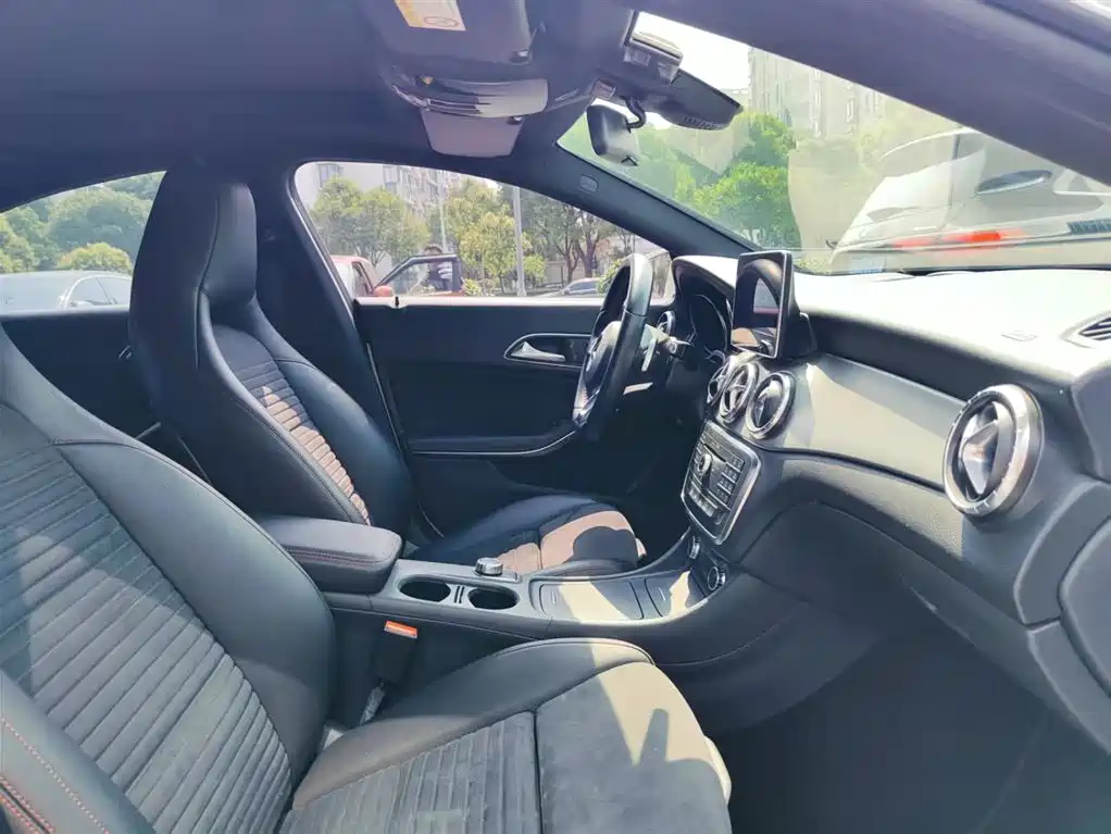 Mercedes-Benz CLA (Import) 2015 CLA 220 4MATIC фото 18