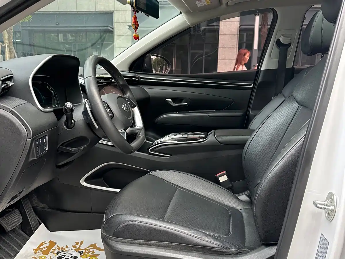 Фото 4 - Hyundai Tucson