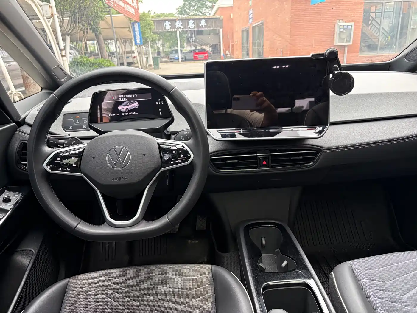 Volkswagen ID.3 2025 Smart Outstanding Edition фото 12