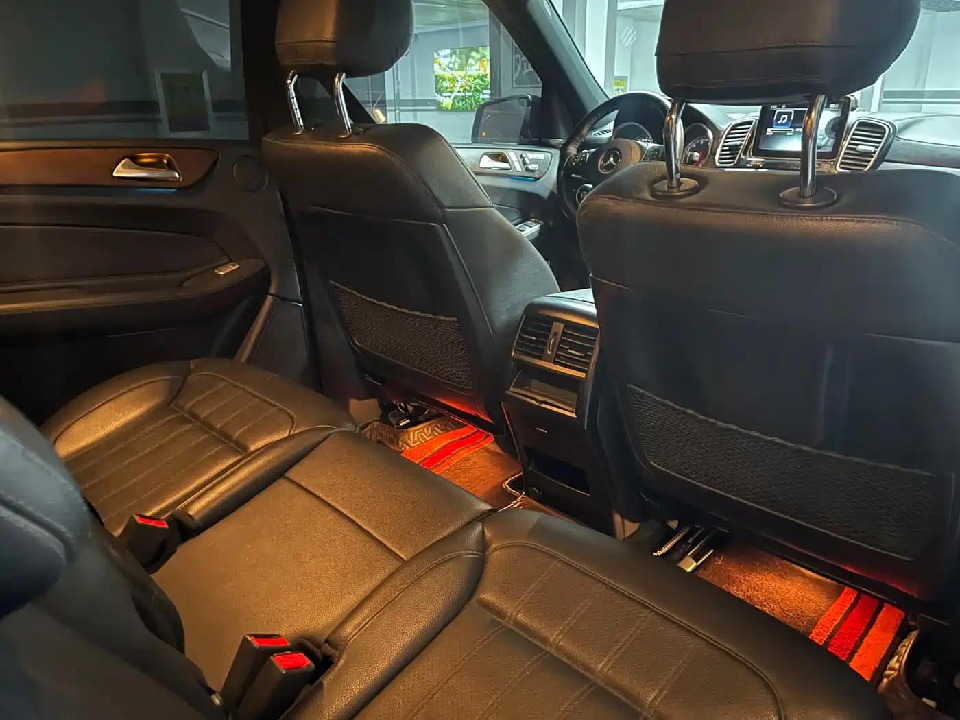 Mercedes-Benz GLS 2017 GLS 400 4MATIC Fashion фото 21
