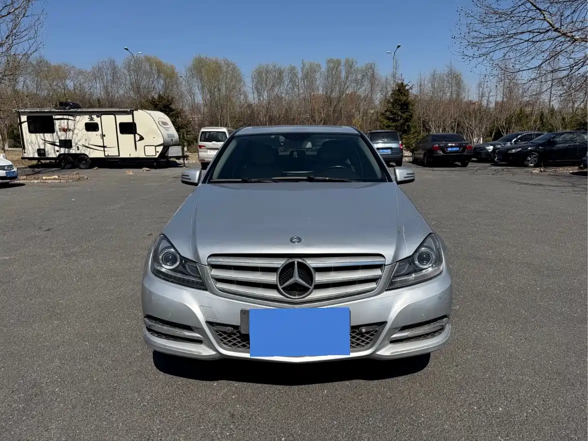 Mercedes-Benz C-Class 2013 C 260 Fashion Grand Edition