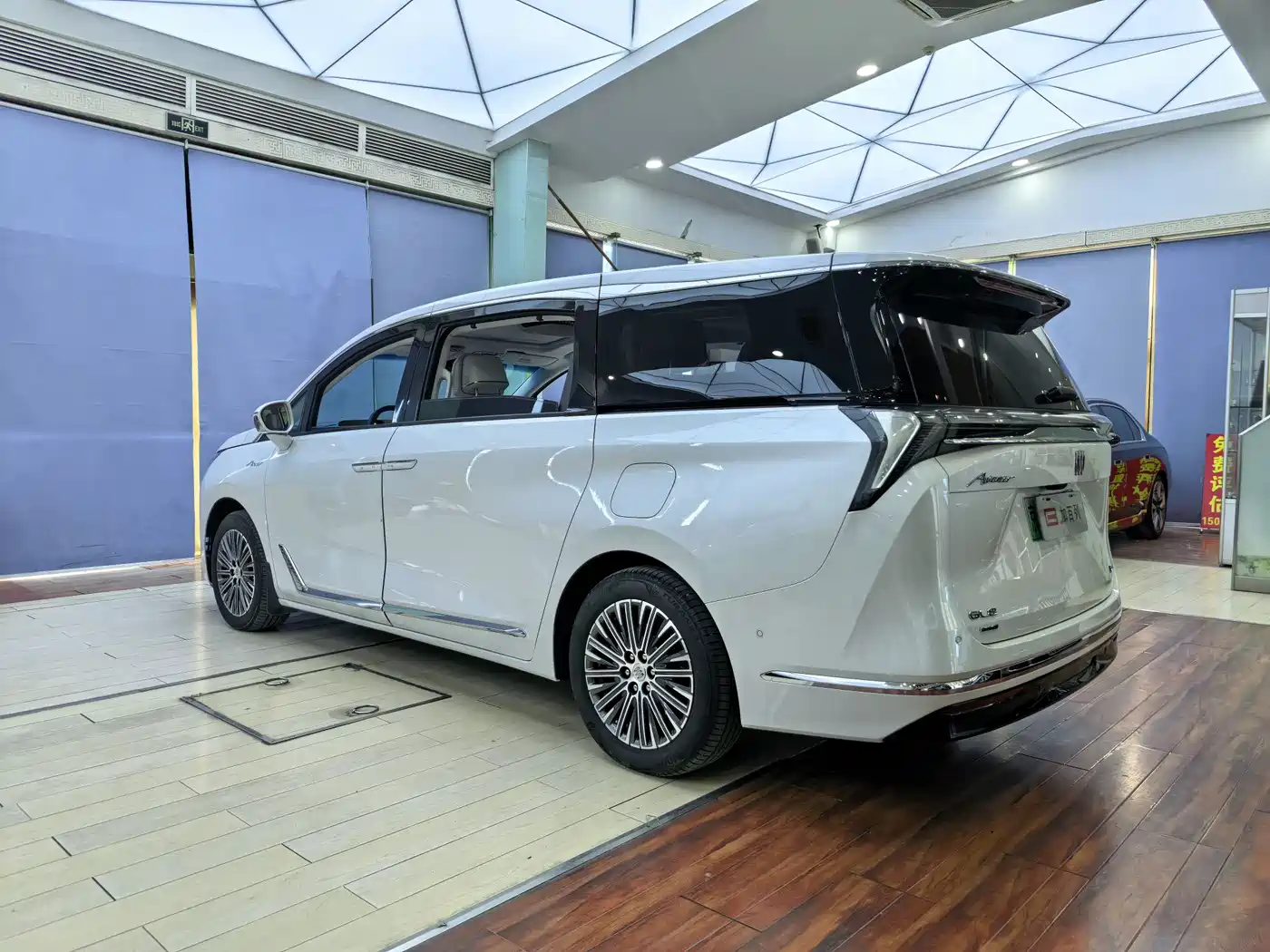 Buick GL8 New Energy 2024 Landglory Luxury Edition 7-Seater фото 22
