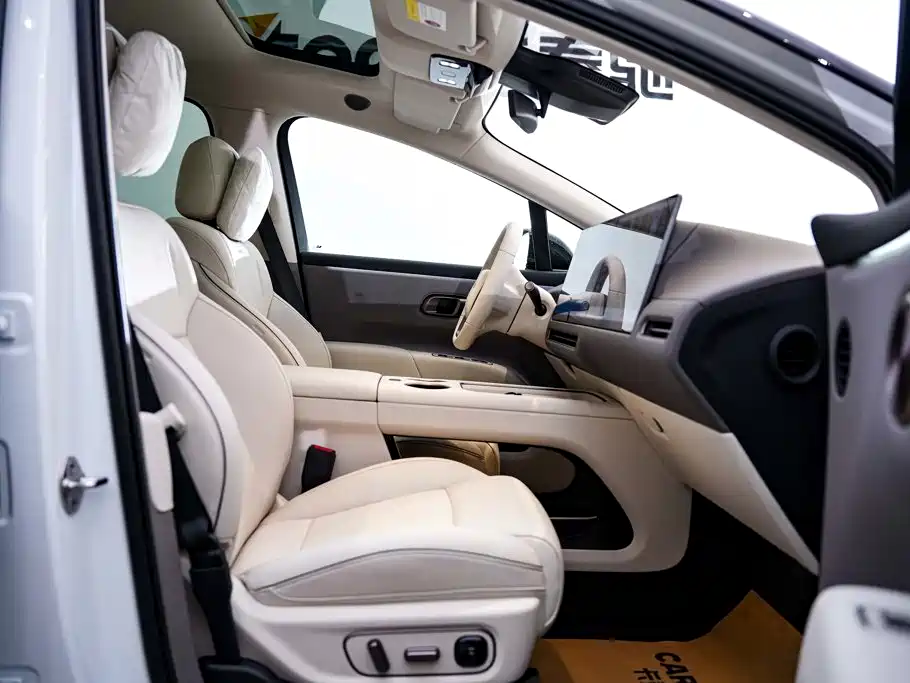 Li Auto Li i8 2025 2025 Standard Edition
