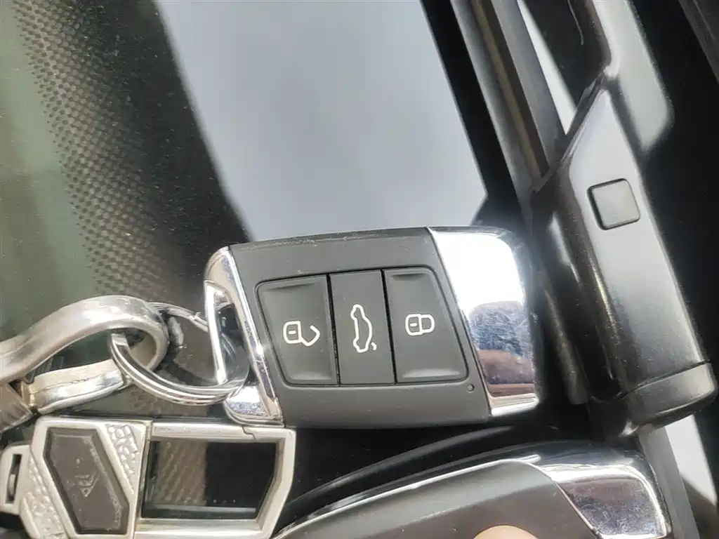 Volkswagen Passat 2019 330TSI Elite Version China VI фото 9