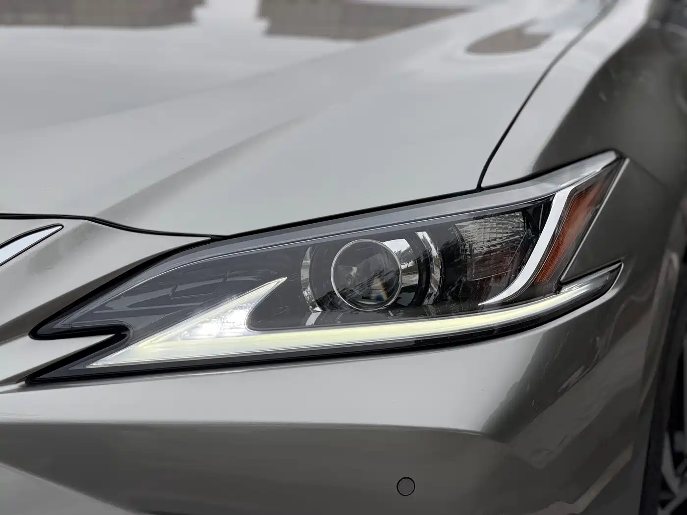 Lexus ES 2021 200 Excellence Edition фото 3