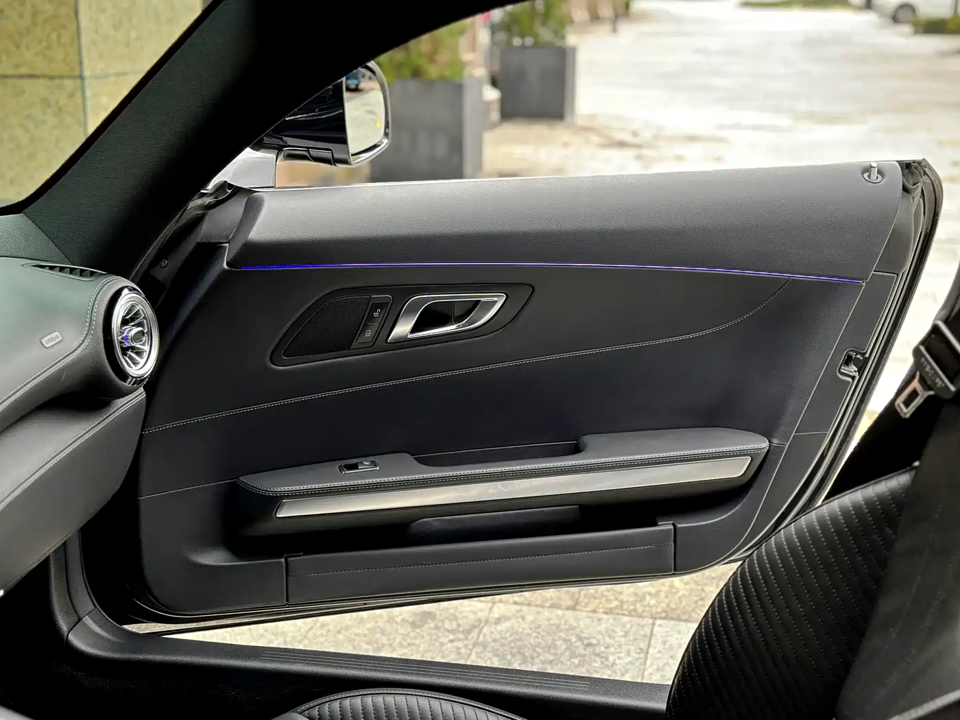 MERCEDES-BENZ AMG GT