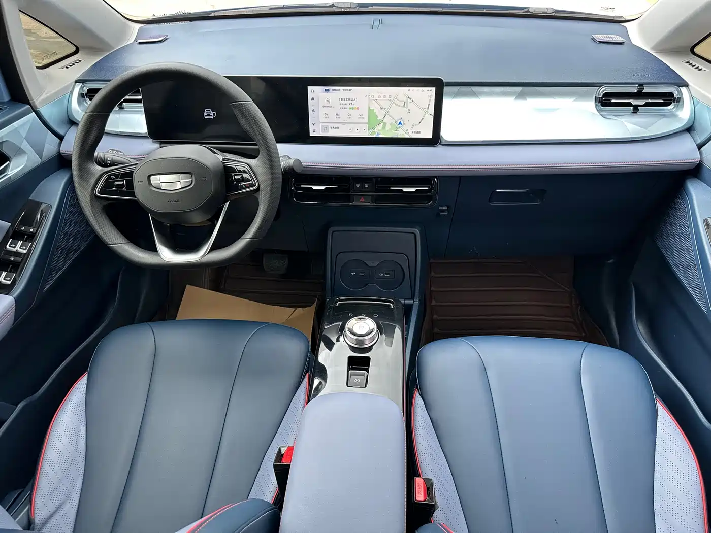 Фото 9 - Geely Geometry E Firefly