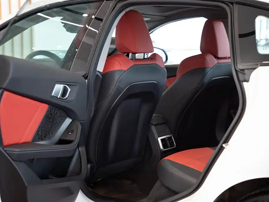 BMW 2 Series 2025 2025 225L M Sport Package