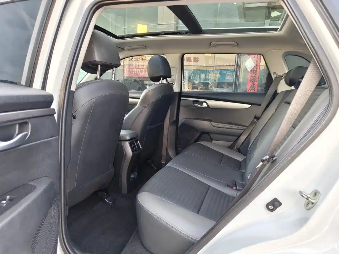 Kia Sportage 2019 2.0L Automatic Smart Luxury Edition фото 8