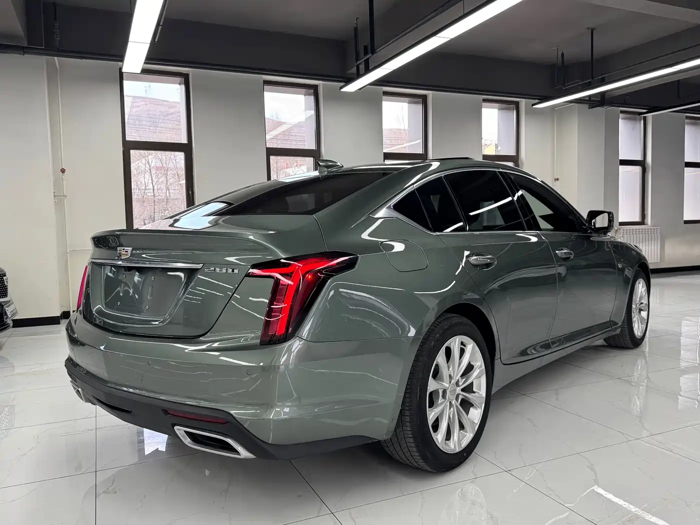 CADILLAC CT5