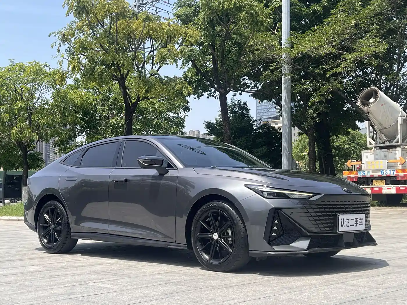 CHANGAN UNI-V