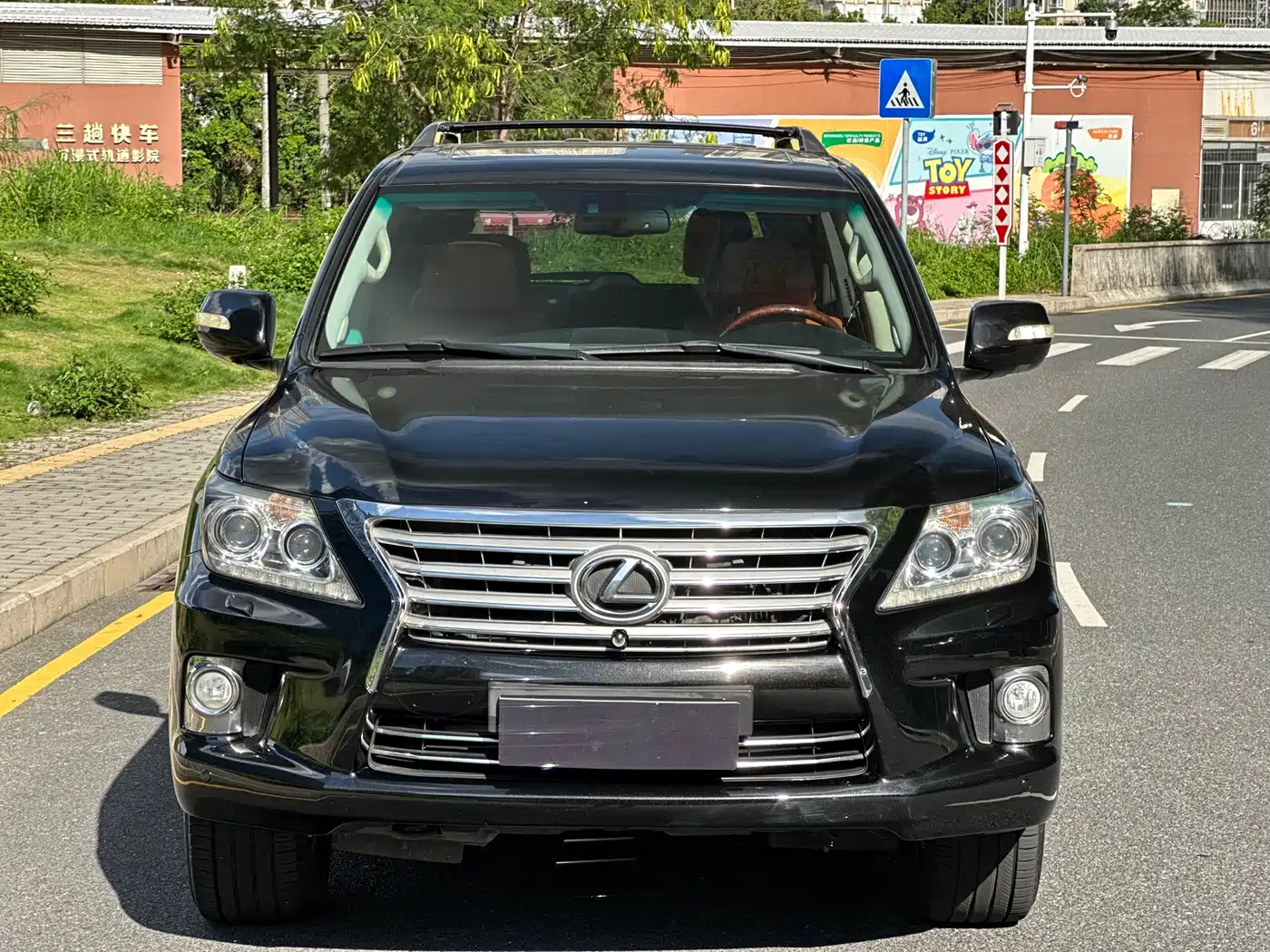 Lexus LX 2012 Model 570 фото 3