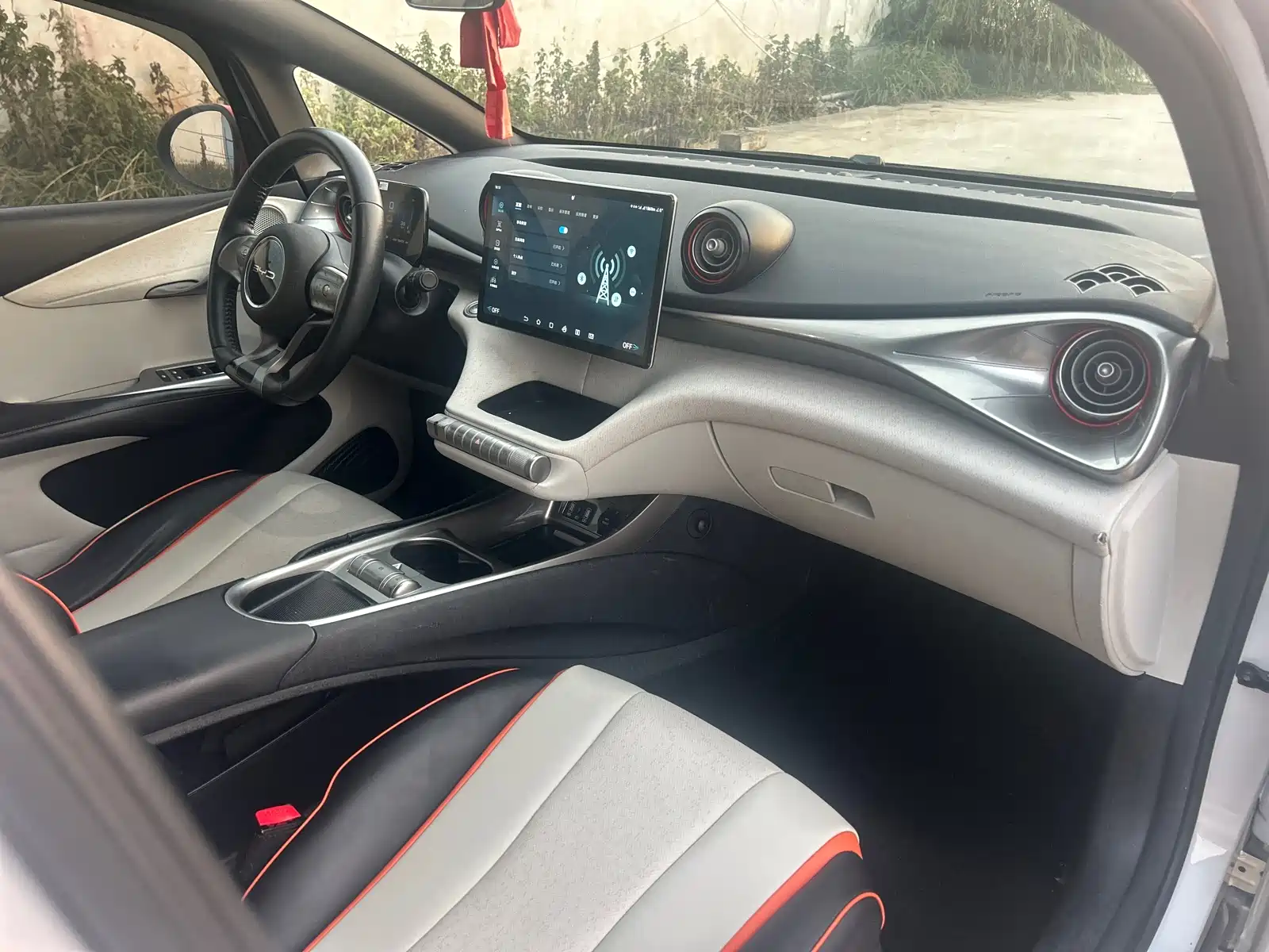 Фото 20 - BYD Dolphin