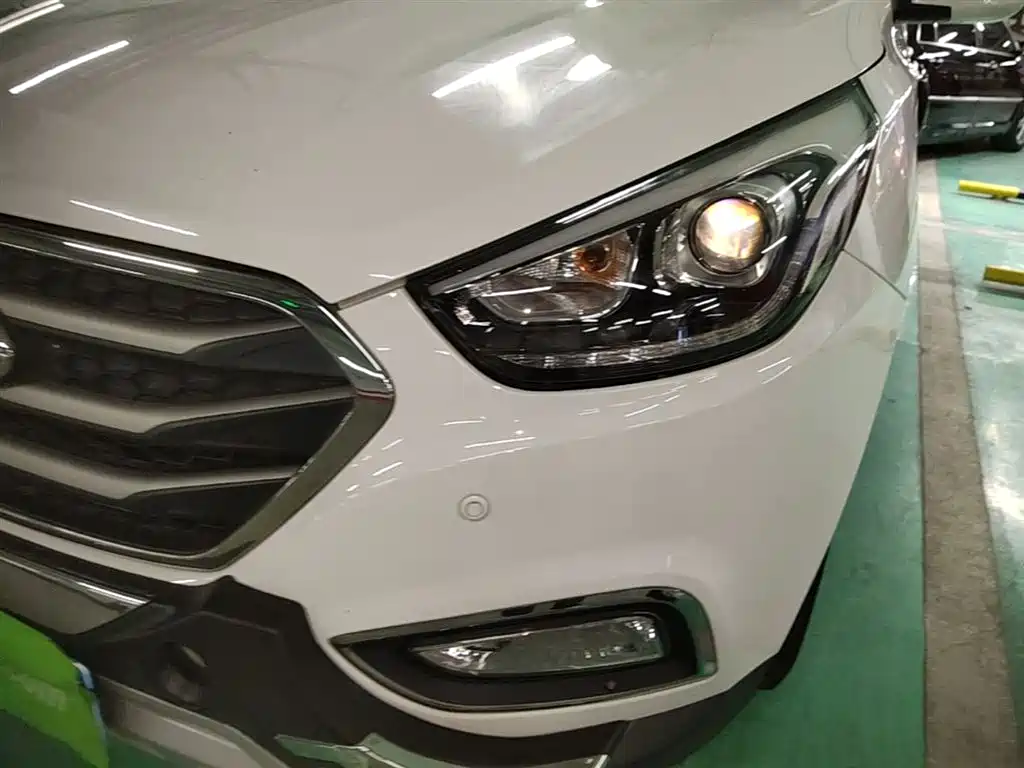 Hyundai Beijing Hyundai ix35 2015 2.0L Automatic 2WD Comfort China V фото 24