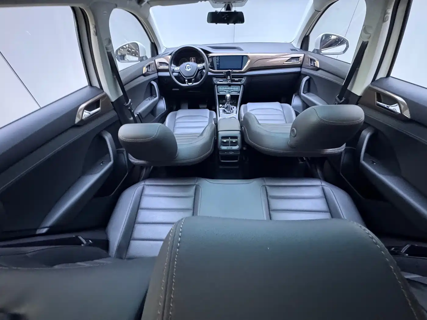 Volkswagen Tharu 2021 Model 280TSI 2WD Luxury Edition фото 10