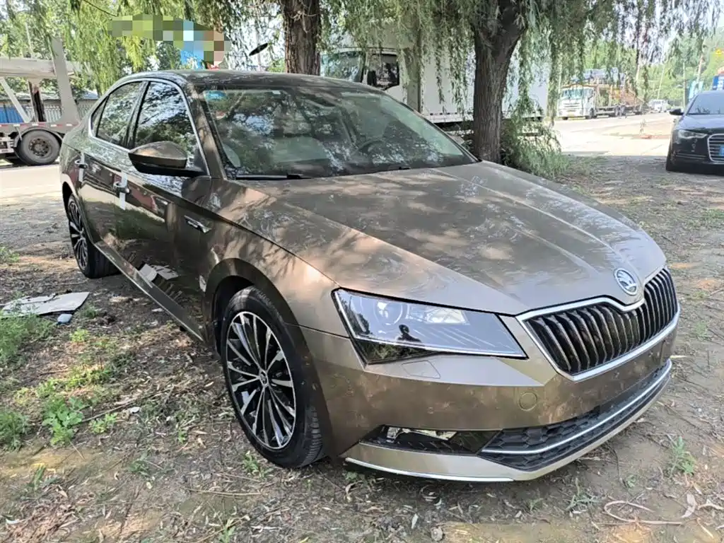 Škoda Superb 2016 TSI330 DSG Smart Edition фото 4