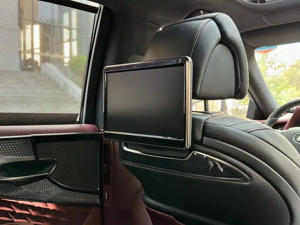 Lexus LS 2018 500h Executive Edition China VI фото 30